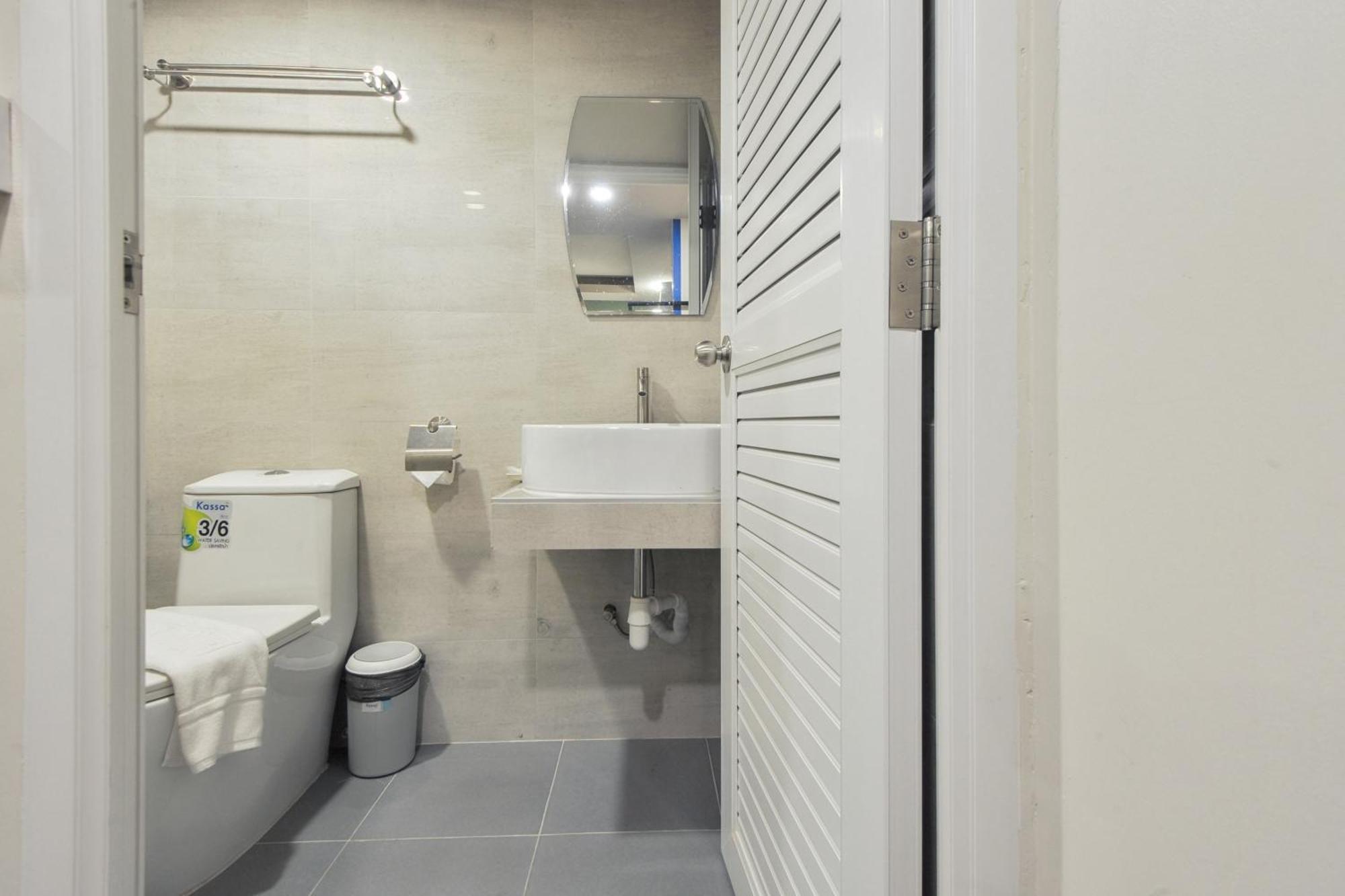 Ployburi Boutique Hotel Chanthaburi Exteriör bild