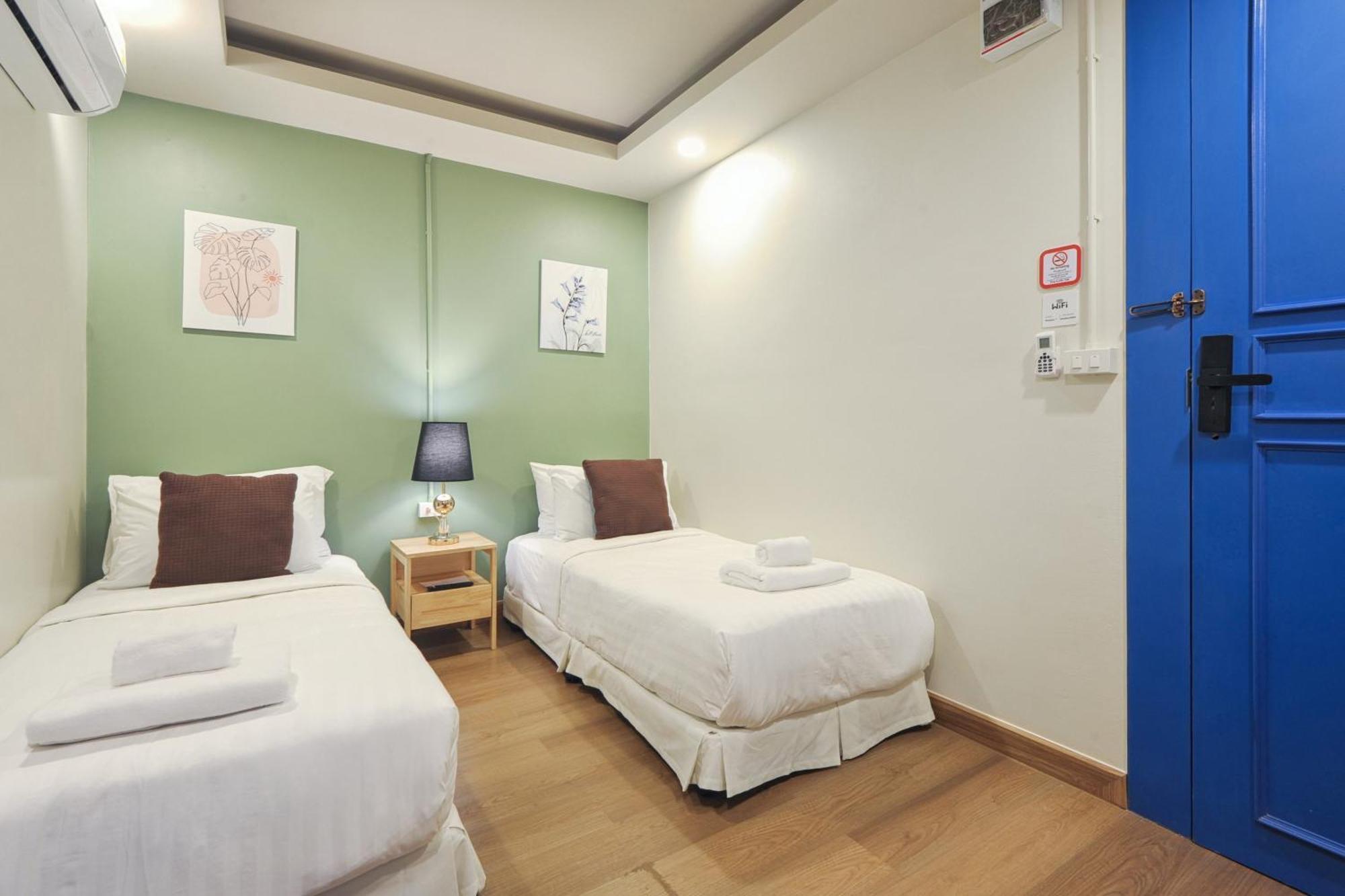 Ployburi Boutique Hotel Chanthaburi Exteriör bild