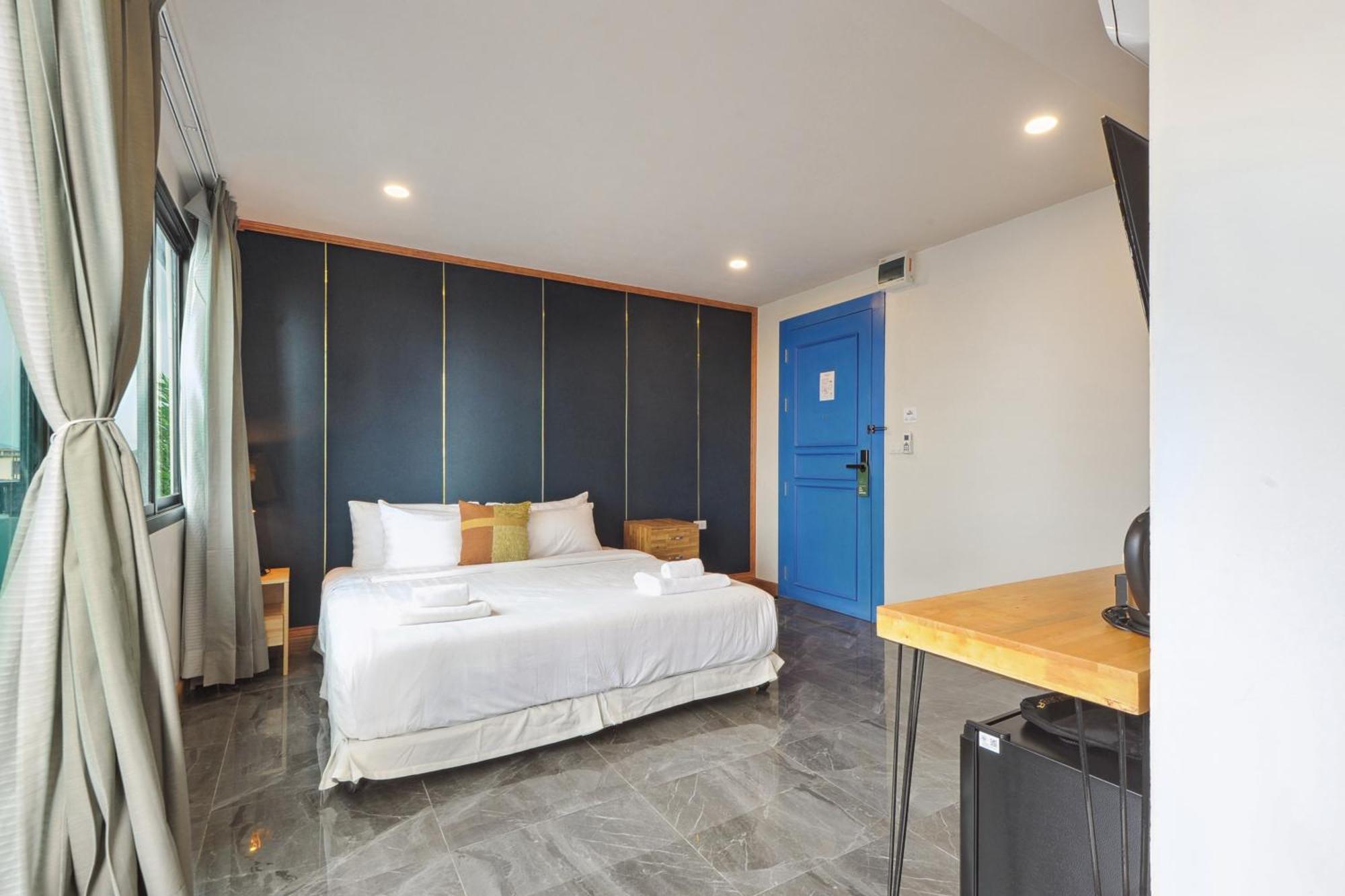 Ployburi Boutique Hotel Chanthaburi Exteriör bild