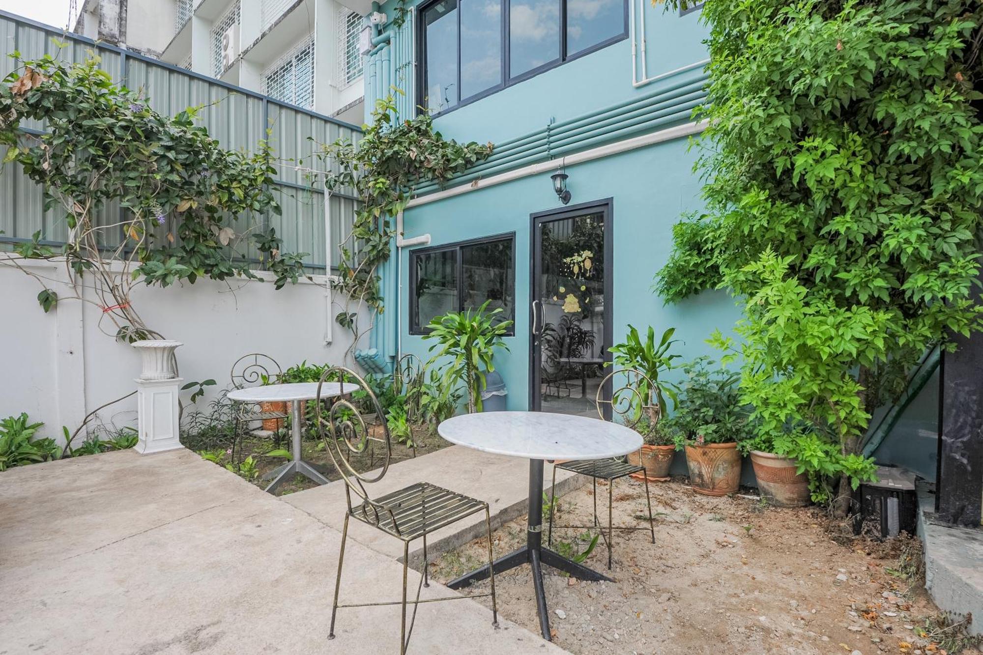 Ployburi Boutique Hotel Chanthaburi Exteriör bild