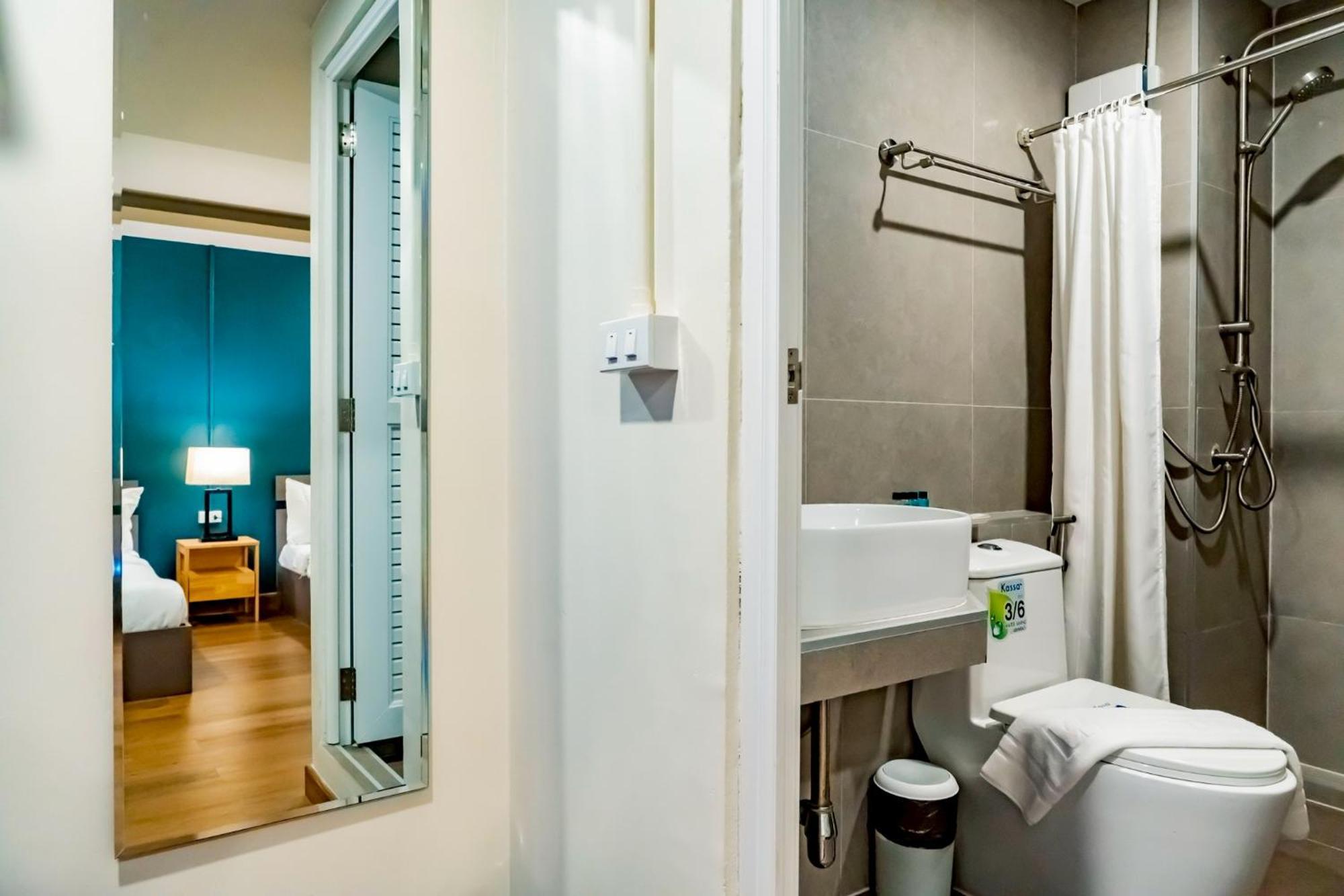 Ployburi Boutique Hotel Chanthaburi Exteriör bild